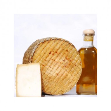 Queso de cabra curado en aceite de oliva El Bosqueño