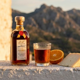 Vino de naranja Castillo de Matrera