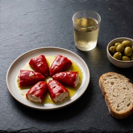 Pimientos del piquillo rellenos de hueva de atún El Ronqueo