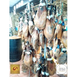 Paleta de cebo campo 50% raza ibérica Finca Las Mesetas